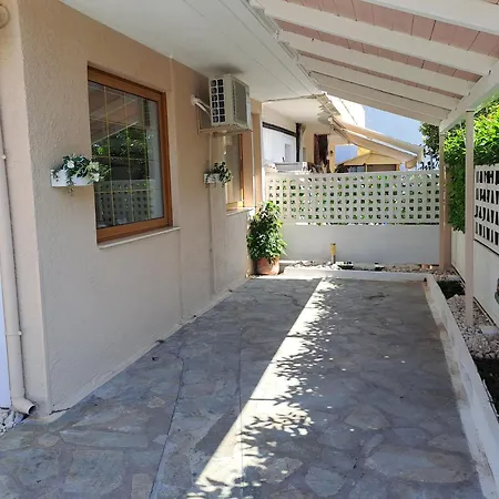 Village 2 Ligia