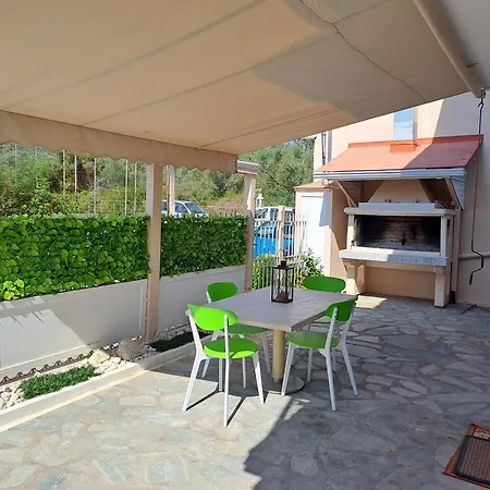 Village 2 * Ligia